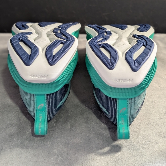 Women's Asics Superblast Size 7.5 - Picture 8 of 16